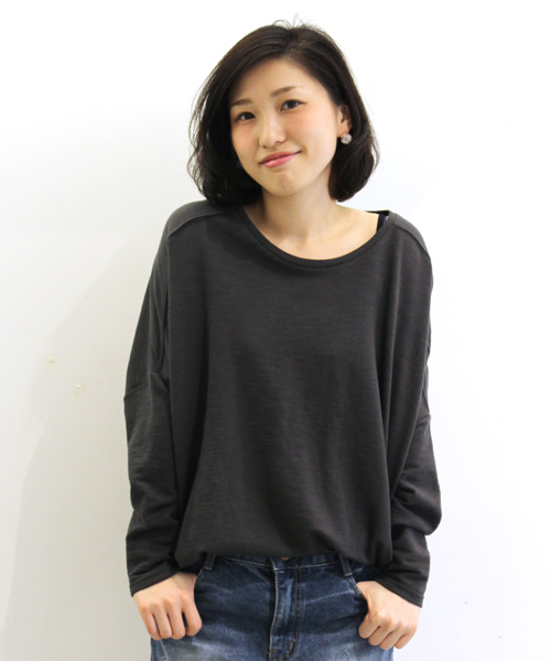 WHO'S WHO gallery（フーズフーギャラリー）の「【SMOOZZYS】切替デザインTEE（Tシャツ/カットソー・レディース・ホワイト/カーキ/ブラック/ライトグレー・FREE）」の3枚目の写真