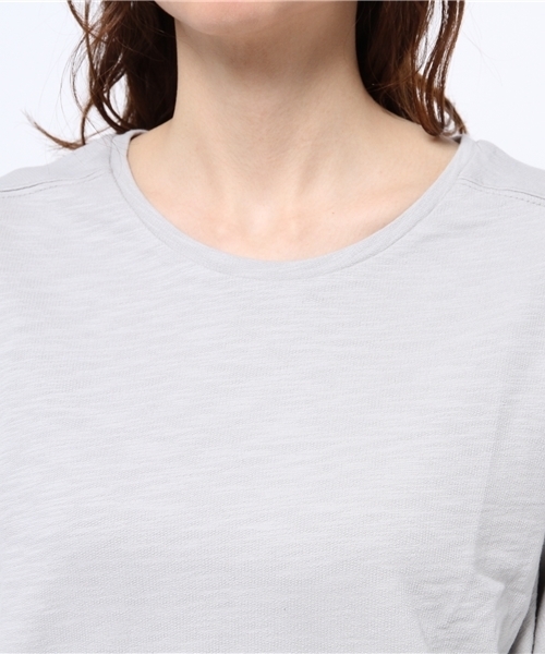 WHO'S WHO gallery（フーズフーギャラリー）の「【SMOOZZYS】切替デザインTEE（Tシャツ/カットソー・レディース・ホワイト/カーキ/ブラック/ライトグレー・FREE）」の8枚目の写真