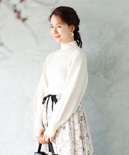 ENNEA(エンネア)の「【2022AWプレオーダー】ウールモヘアタム・ボリュームスリーブハイネックリブニット(ニット/セーター・レディース・オフホワイト/ブラック/ベージュ・M)」の6枚目の写真