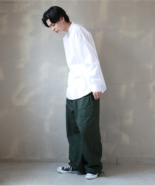 SPINNS(スピンズ)の「【ビックシルエット】長袖 ノーカラーシャツ(シャツ/ブラウス・メンズ・ホワイト/ブラック/サックスブルー・L)」の5枚目の写真