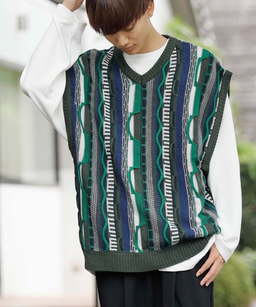 Beno(ビーノ)の「ヴィンテージライク ジャガード 3Dニットベスト(ベスト・メンズ・ベージュ系/グリーン系/ブラック系・M/L)」の1枚目の写真