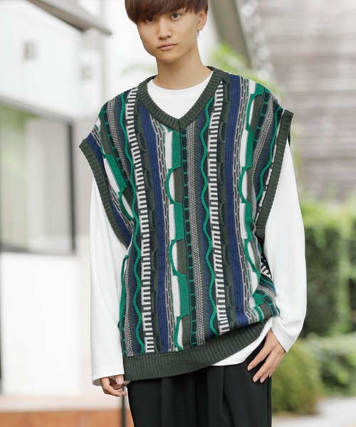 Beno(ビーノ)の「ヴィンテージライク ジャガード 3Dニットベスト(ベスト・メンズ・ベージュ系/グリーン系/ブラック系・M/L)」の17枚目の写真