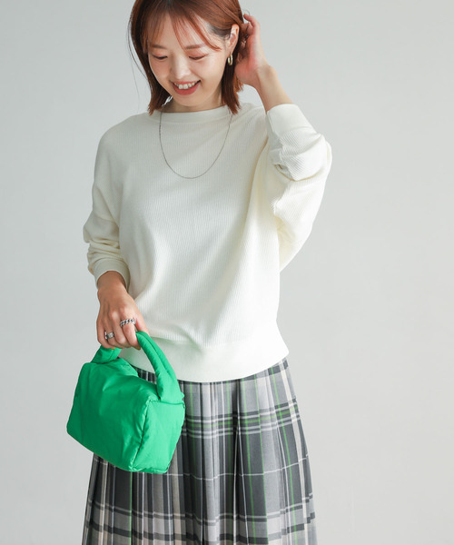 URBAN RESEARCH DOORS（アーバンリサーチドアーズ）の「タックフライスロングスリーブTシャツ（Tシャツ/カットソー・レディース・ブラック/オフホワイト/グレー系その他/イエロー系その他・MEDIUM）」の6枚目の写真