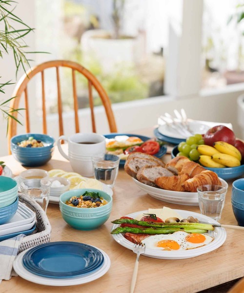 Le Creuset（ルクルーゼ）の「レジェ・ラウンド・ディッシュ 20cm（食器・レディース・グレー系その他/チェリーレッド/オレンジ/レモンイエロー/ホワイト/グリーン系その他/ブルー系その他/ピンク系その他・M）」の10枚目の写真