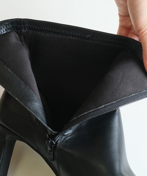 AmiAmi(アミアミ)の「【7.5cmヒールVer.】スクエアトゥブーツ/プレートヒール(ブーツ・レディース・ブラック/アイボリー/ブラック系その他/グレイッシュベージュ/グレー/ブラック×ブラック・LL/S/M/L)」の11枚目の写真