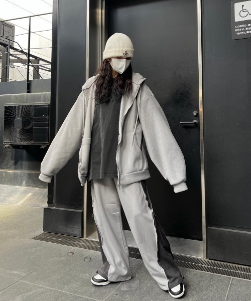 XU(エックスユー)の「【XU/エックスユー】fleece zip hoodie / ジップアップパーカー zip-up ジップアップ ジップアップフーディ パーカー フーディ スウェット 春服 秋服 冬服 羽織 フリース フリースフーディ(パーカー・メンズ・ブラック/グレー・ONE SIZE)」の7枚目の写真