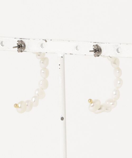 CoLoA Handmade jewelry（クロア ハンドメイド ジュエリー）の「【CoLoA】クロア/ 淡水パールフープピアス（ピアス（両耳用）・レディース・ゴールド・FREE）」の7枚目の写真