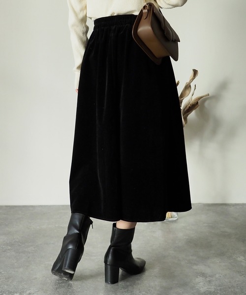 Riberry(リベリー)の「ベロアミディスカート(スカート・レディース・ブラウン/ブラック/ボルドー・MEDIUM)」の13枚目の写真