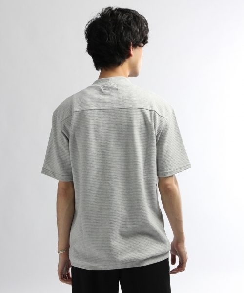 HARE(ハレ)の「【COOL MAX】リンクスモックネックカットソー(HARE)(Tシャツ/カットソー・メンズ・オフホワイト/ブラック/グレー・SMALL/MEDIUM)」の7枚目の写真