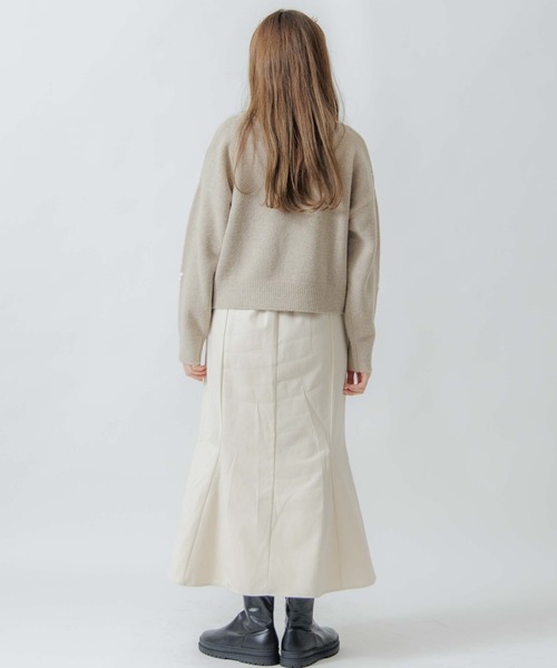 flower（フラワー）の「エンブロイダリーフラワーズニット2（ニット/セーター・レディース・ベージュ/アイボリー/ブラック・FREE）」の16枚目の写真