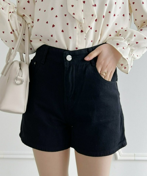 Loueme（ルエム）の「Aラインデニムショートパンツ（デニムパンツ・レディース・ホワイト/ネイビー/ブラック/ライトブルー・M/L）」の3枚目の写真