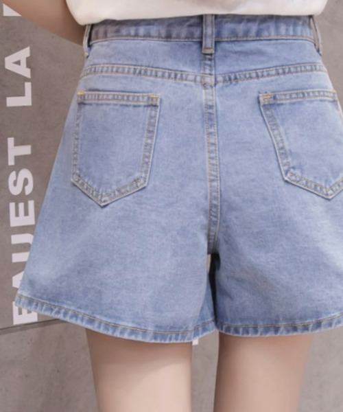 Loueme（ルエム）の「Aラインデニムショートパンツ（デニムパンツ・レディース・ホワイト/ネイビー/ブラック/ライトブルー・M/L）」の11枚目の写真