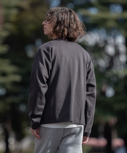 OUTDOOR PRODUCTS（アウトドアプロダクツ）の「【OUTDOOR PRODUCTS/アウトドアプロダクツ】防シワ  UVカット　ビッグシルエット　ポンチビッグポケット　カーディガン（カーディガン/ボレロ・メンズ・カーキ/ブラック/チャコールグレー・MEDIUM/LARGE/X-LARGE）」の4枚目の写真