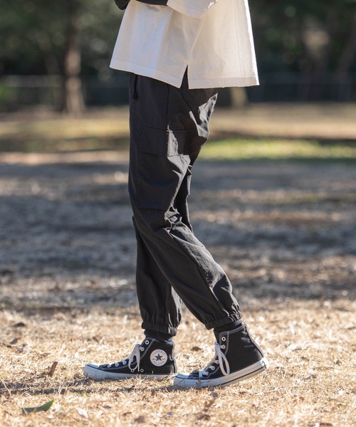 OUTDOOR PRODUCTS APPAREL(アウトドアプロダクツアパレル)の「裾絞りカーゴパンツ サイドポケット ゆったりシルエット ワンマイルコーデ(カーゴパンツ・レディース・ブラック/アイボリー/ライトベージュ・MEDIUM)」の19枚目の写真