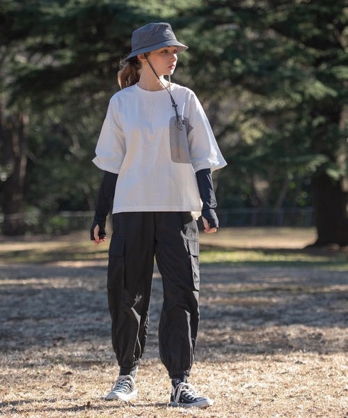 OUTDOOR PRODUCTS APPAREL(アウトドアプロダクツアパレル)の「裾絞りカーゴパンツ サイドポケット ゆったりシルエット ワンマイルコーデ(カーゴパンツ・レディース・ブラック/アイボリー/ライトベージュ・MEDIUM)」の17枚目の写真