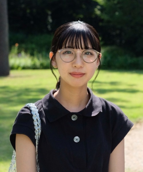 Zoff（ゾフ）の「ボストン型 めがね｜Zoff CLASSIC TREND（メガネ・レディース・ブラック/ブラウン/ピンク/グリーン・FREE）」の22枚目の写真