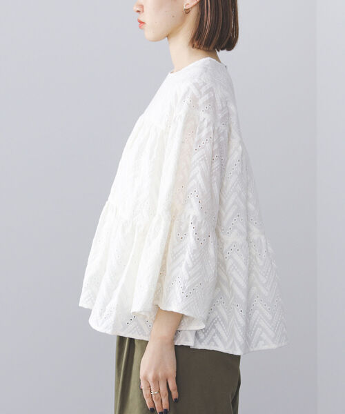 BEAMS HEART(ビームスハート)の「BEAMS HEART / 総刺繍 ティアード ブラウス(シャツ/ブラウス・レディース・オフホワイト/クリアブラック/イエロー・FREE)」の14枚目の写真