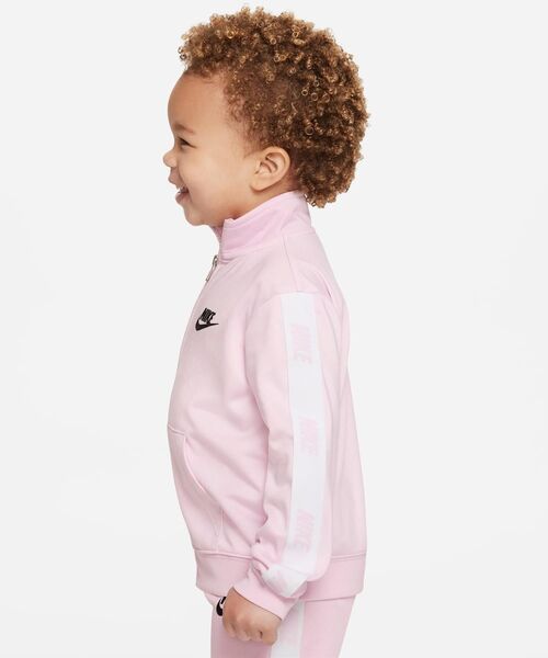 NIKE(ナイキ)の「ナイキ ベビー トラックスーツ / Nike Toddler Tracksuit<90-100cm 展開>(セットアップ・キッズ・ピンク/ネイビー/ピンク系その他2・90/100/95)」の15枚目の写真