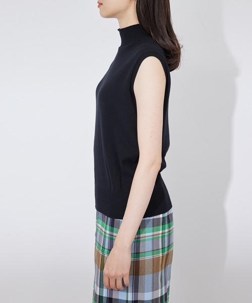 ROPE'（ロペ）の「【ITALY】ハイネックノースリーブニット（Tシャツ/カットソー・レディース・ホワイト/ブラック/グリーン・FREE）」の4枚目の写真