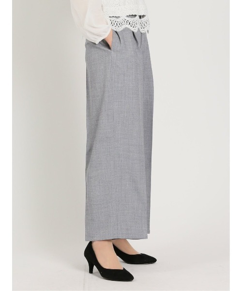 m.f.editorial（エムエフエディトリアル）の「m.f.エディトリアル レディース リネン風シャンブレー ワイドパンツ(セットアップ可能)（その他パンツ・レディース・グレー/ネイビー/ベージュ・LARGE/MEDIUM）」の8枚目の写真