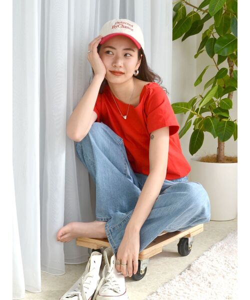 Ungrid(アングリッド)の「オーガビッツコットンバックオープンTee(Tシャツ/カットソー・レディース・レッド/オフホワイト/ブラック/ミント・FREE)」の15枚目の写真