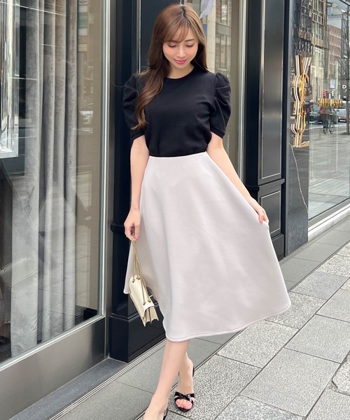 KOBE LETTUCE（コウベレタス）の「[ 岡部あゆみさんコラボ ]ボンディングフレアスカート（スカート・レディース・ブラック/ミント/ピンクベージュ/チャコール/ホワイト系/ホワイト系1/ブラック系/グレー系/グリーン系/ピンク系・1/2）」の12枚目の写真