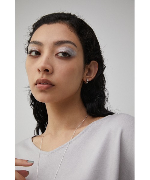 AZUL by moussy(アズールバイマウジー)の「PETIT NUANCE HOOP EARRINGS/プチニュアンスフープピアス(ピアス(両耳用)・レディース・シルバー/ゴールド系その他・FREE)」の7枚目の写真