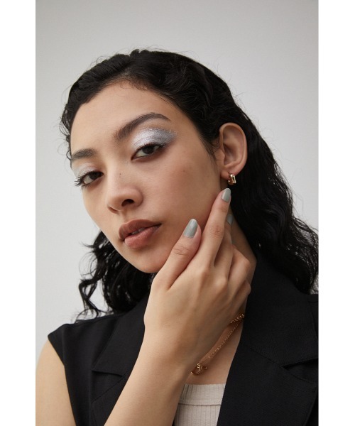 AZUL by moussy(アズールバイマウジー)の「PETIT NUANCE HOOP EARRINGS/プチニュアンスフープピアス(ピアス(両耳用)・レディース・シルバー/ゴールド系その他・FREE)」の12枚目の写真