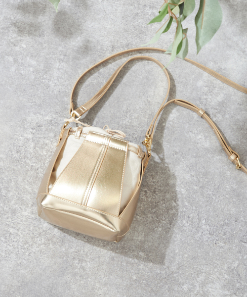 T・S・L(ティーエスエル)の「【T.S.L/ティーエスエル】 別注巾着2WAY BAG(ショルダーバッグ・レディース・ブラック/シルバー/ゴールド/イエロー・FREE)」の4枚目の写真