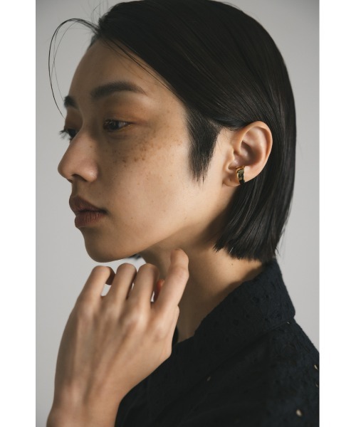 STYLEMIXER(スタイルミキサー)の「フラットラインイヤーカフ(イヤーカフ・レディース・シルバー/ゴールド・FREE)」の8枚目の写真