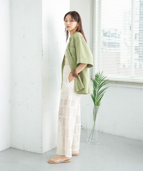 KBF(ケイビーエフ)の「フラットストラップビーチサンダル(サンダル・レディース・ネイビー/ゴールド/シルバー・37/38/36)」の17枚目の写真