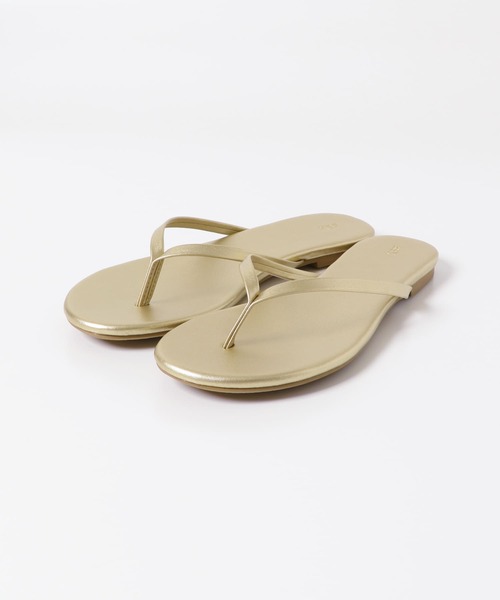 KBF(ケイビーエフ)の「フラットストラップビーチサンダル(サンダル・レディース・ネイビー/ゴールド/シルバー・37/38/36)」の5枚目の写真