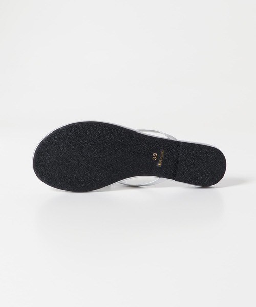 KBF(ケイビーエフ)の「フラットストラップビーチサンダル(サンダル・レディース・ネイビー/ゴールド/シルバー・37/38/36)」の10枚目の写真