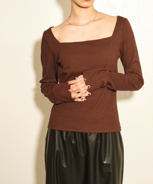 earthy（アーシー）の「リブカップ付きスクエアロンT（Tシャツ/カットソー・レディース・オフホワイト/ブラウン/ベージュ/ブラック/オレンジ/グレー・S/M）」の4枚目の写真