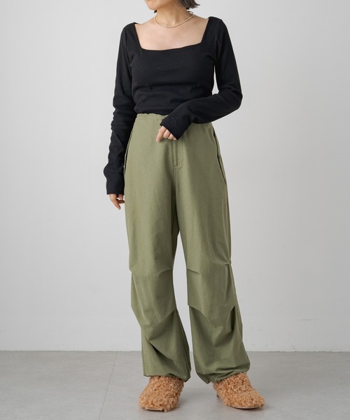 earthy（アーシー）の「リブカップ付きスクエアロンT（Tシャツ/カットソー・レディース・オフホワイト/ブラウン/ベージュ/ブラック/オレンジ/グレー・S/M）」の11枚目の写真