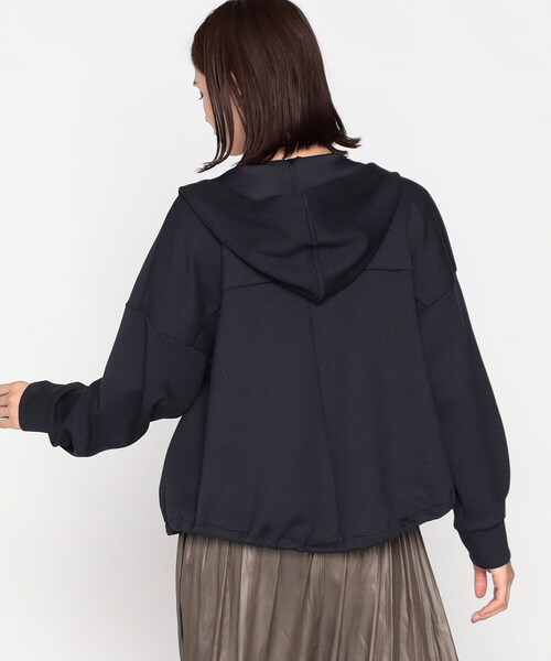 COMME CA ISM(コムサイズム)の「ソフトダンボールニット ジップアップ パーカ(パーカー・レディース・アイボリー/ネイビー・FREE)」の13枚目の写真
