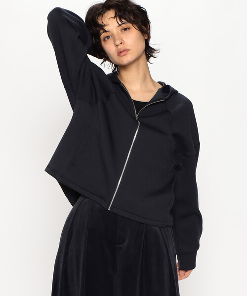 COMME CA ISM(コムサイズム)の「ソフトダンボールニット ジップアップ パーカ(パーカー・レディース・アイボリー/ネイビー・FREE)」の14枚目の写真