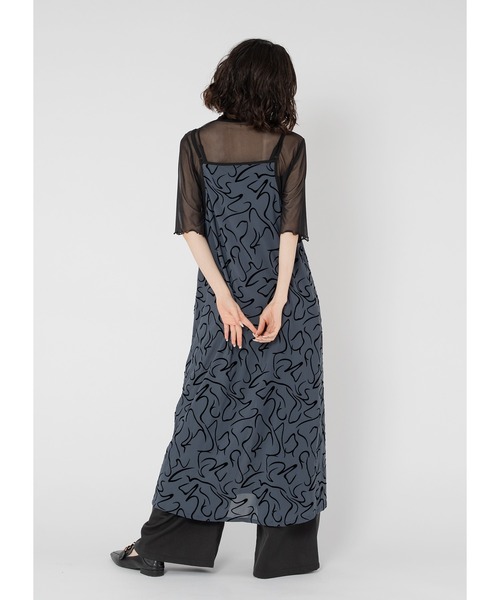 Adoon plain（アドーンプレーン）の「シアーウェーブキャミワンピース（ワンピース・レディース・ベージュ/ブルー/ブラック・MEDIUM/LARGE）」の10枚目の写真