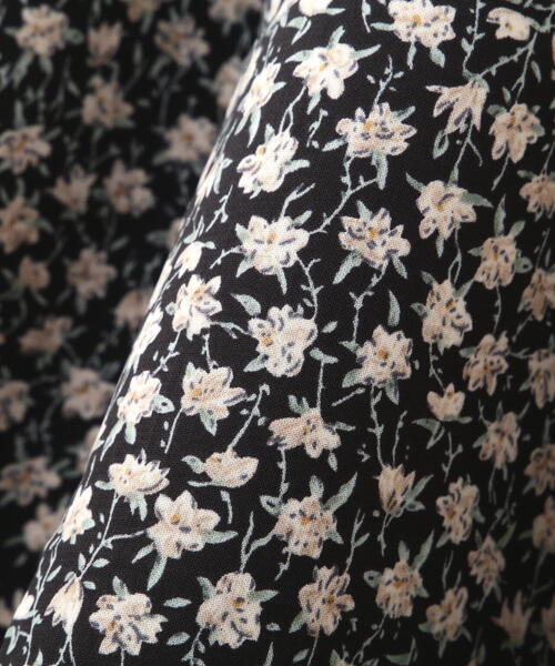 FREE'S MART（フリーズマート）の「◆小花柄ビスチェドッキングワンピース（ワンピース・レディース・ホワイト系その他/ブラック系その他・SMALL/MEDIUM）」の15枚目の写真