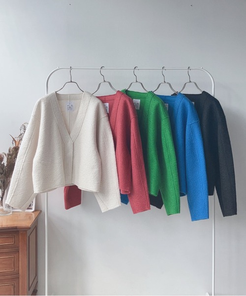 AS KNOW AS plus（アズノゥアズプラス）の「☆カラーブークレVネックジャケット（その他アウター・レディース・ブルー/アイボリー/ブラック/ピンク/グリーン・FREE）」の17枚目の写真