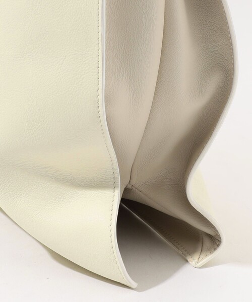 TOMORROWLAND （トゥモローランド）の「Maeden YUMI TOTEトートバッグ（トートバッグ・レディース・ホワイト/ブラック・FREE）」の14枚目の写真