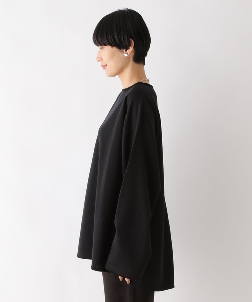 LEPSIM(レプシィム)の「ラメ裏毛プルオーバー 969919(Tシャツ/カットソー・レディース・ブラック/ベージュ・FREE)」の10枚目の写真