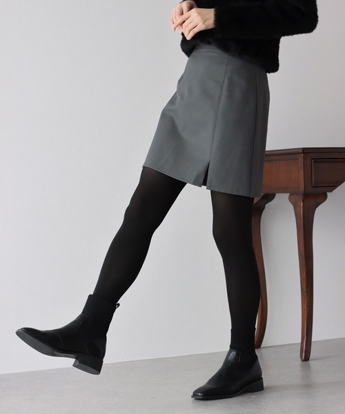 BLUEEAST(ブルーイースト)の「レザーミニスカート(スカート・レディース・チャコールグレー/ブラック/アイボリー・MEDIUM)」の13枚目の写真