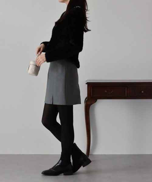 BLUEEAST(ブルーイースト)の「レザーミニスカート(スカート・レディース・チャコールグレー/ブラック/アイボリー・MEDIUM)」の14枚目の写真