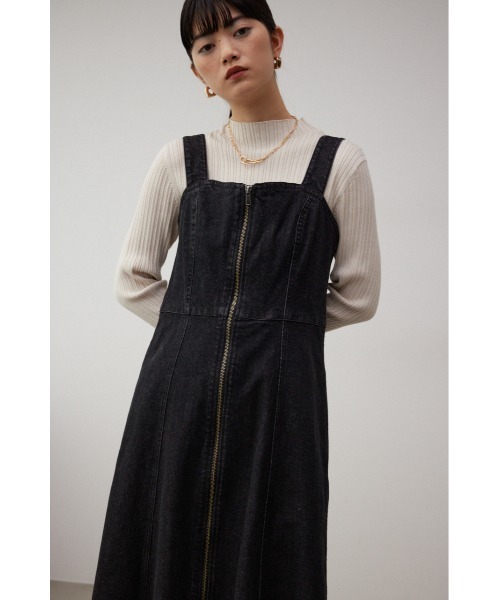 AZUL by moussy（アズールバイマウジー）の「ジップアップジャンパースカート（ジャンパースカート・レディース・ブラック/ワンウォッシュ/ブラック系その他2・SMALL/MEDIUM）」の4枚目の写真