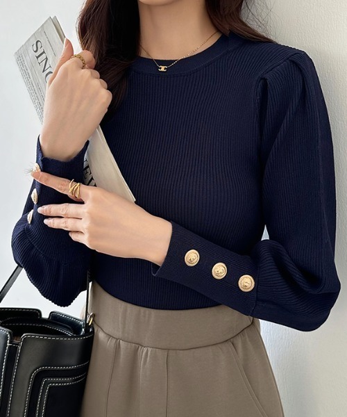 COCOMOMO(ココモモ)の「新色登場 大人きれいめに着映える パフスリーブリブニット 金ボタン リブニット レイヤードトップス ニット パワショル 長袖 オケージョン 秋服 冬服(ニット/セーター・レディース・ライトブラウン/ダークブルー/ワイン/ネイビー/ホワイト/ブラウン/ブラック/ダークグリーン/ライトグレー/ダークグレー・FREE)」の9枚目の写真