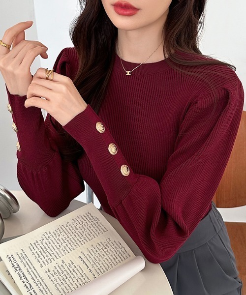 COCOMOMO(ココモモ)の「新色登場 大人きれいめに着映える パフスリーブリブニット 金ボタン リブニット レイヤードトップス ニット パワショル 長袖 オケージョン 秋服 冬服(ニット/セーター・レディース・ライトブラウン/ダークブルー/ワイン/ネイビー/ホワイト/ブラウン/ブラック/ダークグリーン/ライトグレー/ダークグレー・FREE)」の1枚目の写真