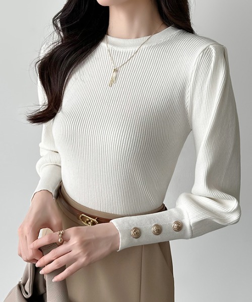 COCOMOMO(ココモモ)の「新色登場 大人きれいめに着映える パフスリーブリブニット 金ボタン リブニット レイヤードトップス ニット パワショル 長袖 オケージョン 秋服 冬服(ニット/セーター・レディース・ライトブラウン/ダークブルー/ワイン/ネイビー/ホワイト/ブラウン/ブラック/ダークグリーン/ライトグレー/ダークグレー・FREE)」の21枚目の写真