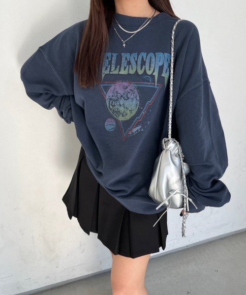 nemne store(ネンネストア)の「【低身長サイズあり】ピグメントスウェット(スウェット・レディース・ブラック/ネイビー・MEDIUM/SMALL)」の2枚目の写真