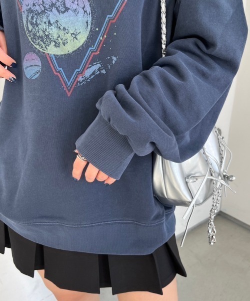 nemne store(ネンネストア)の「【低身長サイズあり】ピグメントスウェット(スウェット・レディース・ブラック/ネイビー・MEDIUM/SMALL)」の14枚目の写真